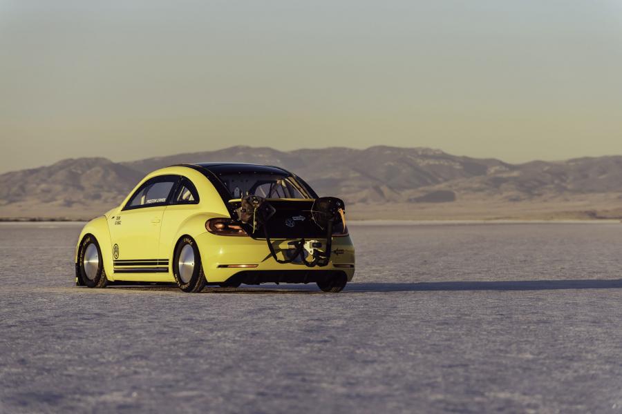  Volkswagen Beetle LSR 2016 года  (фото 5 из 8)